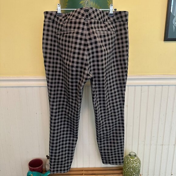 New York & Company Stretch Black & White Gingham Check Pants Size 18 - Picture 2 of 8